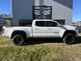 Used 2023 Toyota Tacoma TRD Off-Road image 4