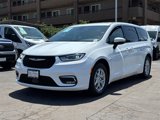 Certified 2023 Chrysler Pacifica Touring-L image 4
