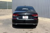 Used 2022 Volkswagen Passat 2.0T SE image 4