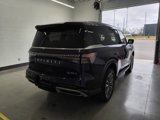 New 2025 INFINITI QX80 Luxe image 4