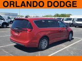 New 2025 Chrysler Pacifica Select image 3