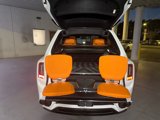 Used 2021 Rolls-Royce Cullinan Black Badge image 3