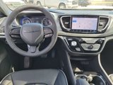 New 2025 Chrysler Pacifica Limited image 3