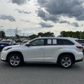 Used 2019 Toyota Highlander Limited image 2