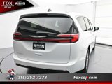 New 2026 Chrysler Pacifica Select image 4