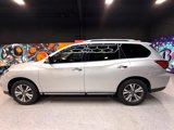 Used 2019 Nissan Pathfinder SV image 2