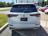New 2025 Mitsubishi Outlander SE image 5