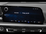 Used 2025 Chevrolet Traverse LT image 4