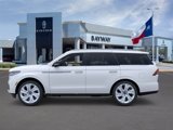New 2025 Lincoln Navigator Reserve image 3