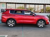 New 2025 Mitsubishi Outlander SE image 5