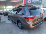Used 2020 Toyota Sienna XLE image 2
