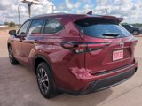 New 2025 Toyota Highlander XLE image 5
