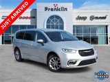 Used 2023 Chrysler Pacifica Touring-L image 1