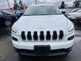Used 2015 Jeep Cherokee Sport image 2