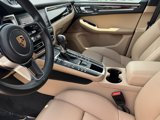 Certified 2019 Porsche Macan image 4