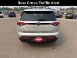 Used 2024 Nissan Pathfinder SV image 5