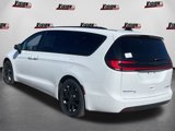 New 2024 Chrysler Pacifica Limited w/ S Appearance Package image 3