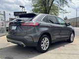 Used 2022 Ford Edge Titanium image 5