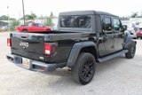 Used 2023 Jeep Gladiator Overland image 4