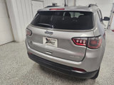 Used 2023 Jeep Compass Latitude image 4