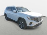 New 2025 Volkswagen Atlas SEL image 3