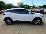 Used 2024 Nissan Kicks SV image 2
