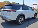 New 2025 Nissan Pathfinder Platinum image 4