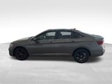 Used 2023 Volkswagen Jetta SE w/ Panoramic Sunroof Package image 2