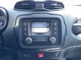 Used 2017 Jeep Renegade Trailhawk w/ Premium Trailhawk Package image 4