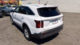 Used 2023 Kia Sorento LX image 5