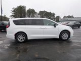 New 2025 Chrysler Pacifica Select image 3