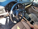 Certified 2025 Porsche Macan image 4