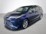 Used 2024 Toyota Sienna Limited image 2