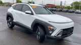 Used 2025 Hyundai Kona SEL image 2