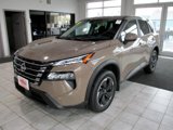 Used 2025 Nissan Rogue SV image 3