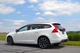 Used 2018 Volvo V60 T5 Dynamic w/ Vision Package image 2