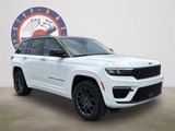 New 2025 Jeep Grand Cherokee Summit image 2
