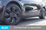Used 2025 Tesla Model Y Long Range image 3