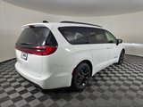 New 2025 Chrysler Pacifica Select image 4