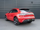 Used 2025 Porsche Macan image 3