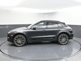 Certified 2025 Porsche Macan image 2
