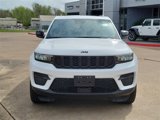 Used 2023 Jeep Grand Cherokee Altitude image 2