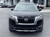New 2025 Nissan Pathfinder Platinum image 2