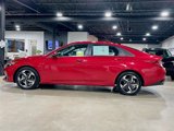 Used 2021 Hyundai Elantra SEL w/ Convenience + Premium Package image 2
