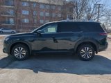 New 2025 Nissan Pathfinder SL image 2