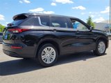 Used 2024 Mitsubishi Outlander ES image 3