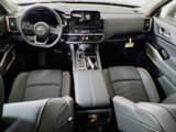 New 2025 Nissan Pathfinder Platinum w/ Black Appearance Package image 3