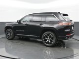 New 2025 Jeep Grand Cherokee Summit image 3