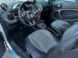 Used 2016 smart fortwo passion image 5