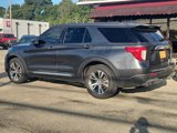Used 2020 Ford Explorer Platinum w/ Premium Technology Package image 2